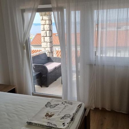 Apartmani Mali Selce Esterno foto